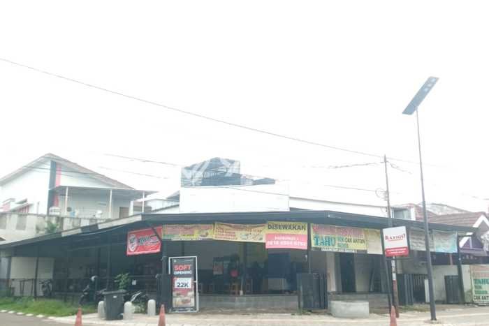 Unit Ruko Disewakan di BSD Nusaloka di Area Ramai & Strategis Unit Ruko Disewakan di BSD Nusaloka di Area Ramai & Strategis