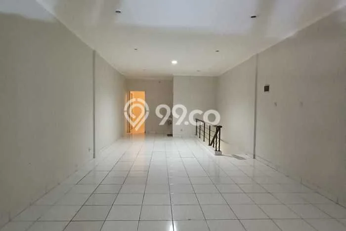 Disewakan Ruko di Kawasan Ramai Cibubur Luas 67m2 Disewakan Ruko di Kawasan Ramai Cibubur Luas 67m2