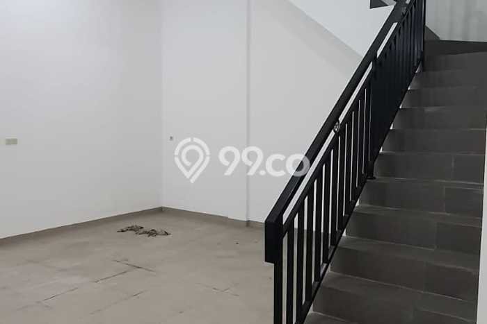 BEST INVESTMENT! Rumah di Pontianak Tenggara, Luas 131m2m² LB 210m2m² BEST INVESTMENT! Rumah di Pontianak Tenggara, Luas 131m2m² LB 210m2m²