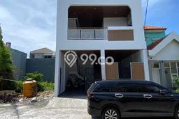 Unit Kost Dijual di Wiyung dengan 30 Kamar Tidur & Luas Bangunan 450m2 Unit Kost Dijual di Wiyung dengan 30 Kamar Tidur & Luas Bangunan 450m2