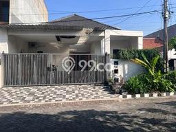 For Sale Rumah Elit Exclusive di Rungkut, Surabaya For Sale Rumah Elit Exclusive di Rungkut, Surabaya