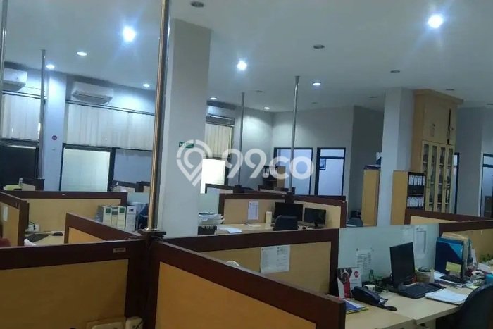 FOR SALE! Kantor di Tenggilis Mejoyo Surabaya, LT 858m2, LB 780m2 FOR SALE! Kantor di Tenggilis Mejoyo Surabaya, LT 858m2, LB 780m2