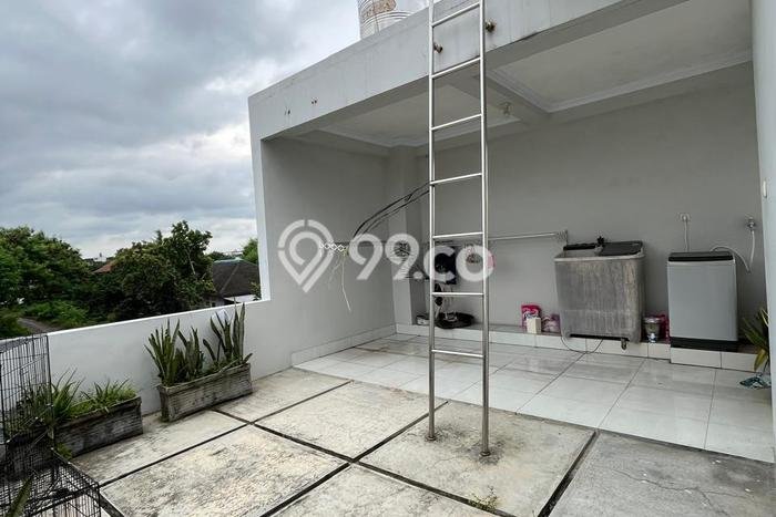 Siap Huni Rumah Mewah 4 Kamar di Mlati Dekat ke Mana Pun Siap Huni Rumah Mewah 4 Kamar di Mlati Dekat ke Mana Pun