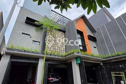 Siap Huni Rumah Mewah 11 Kamar di Depok Dekat ke Mana Saja Siap Huni Rumah Mewah 11 Kamar di Depok Dekat ke Mana Saja
