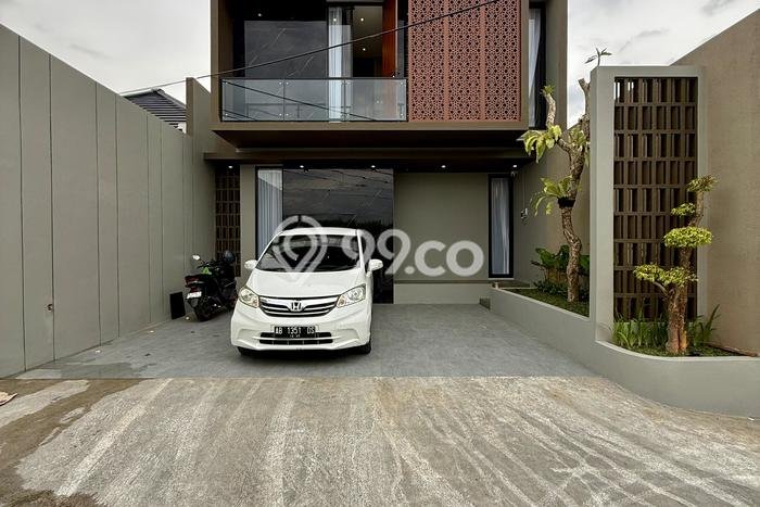Dijual Cepat Rumah Bagus Siap Huni LB 130m2 di Ngemplak, Sleman Dijual Cepat Rumah Bagus Siap Huni LB 130m2 di Ngemplak, Sleman