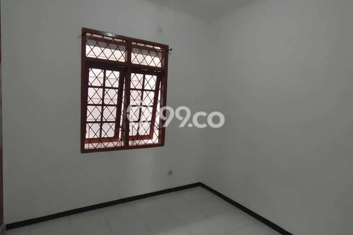 Rumah area Batununggal, Akses ke Stasiun, 3 KM, Luas 126m2m² LB 190m2m² Rumah area Batununggal, Akses ke Stasiun, 3 KM, Luas 126m2m² LB 190m2m²