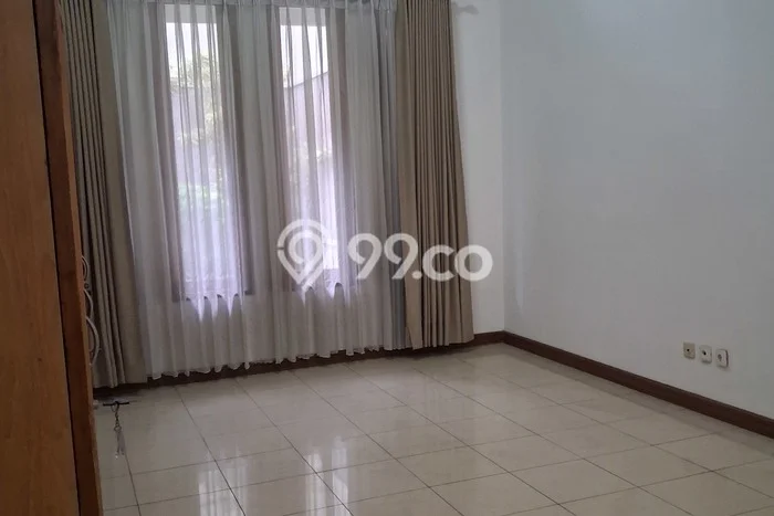 Lokasi terbaik! Rumah siap pakai dikontrakkan di Batununggal LB 190m2 Lokasi terbaik! Rumah siap pakai dikontrakkan di Batununggal LB 190m2