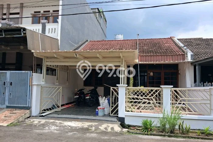 Disewakan Segera Rumah Kondisi Baik di Kawasan Regol, Bandung Disewakan Segera Rumah Kondisi Baik di Kawasan Regol, Bandung