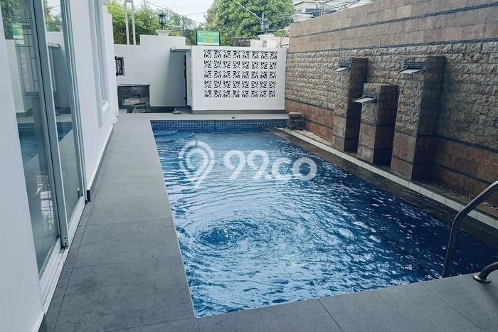 Rumah Luxury Modern Tanpa Renovasi di Joglo Jakarta Barat Rumah Luxury Modern Tanpa Renovasi di Joglo Jakarta Barat