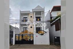 Rumah Luxury Modern Siap Huni di Joglo Jakarta Barat Rumah Luxury Modern Siap Huni di Joglo Jakarta Barat
