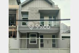 Jual Rumah Luas Megah Dengan View Cantik di Manyar, Surabaya Jual Rumah Luas Megah Dengan View Cantik di Manyar, Surabaya
