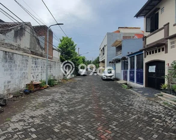Jual Rumah Eksklusif 4 KT di Dharma Husada, Surabaya Jual Rumah Eksklusif 4 KT di Dharma Husada, Surabaya