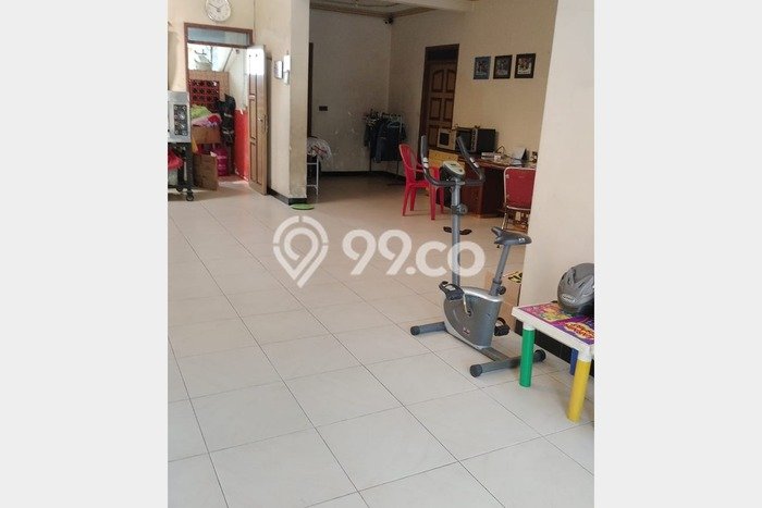 Rumah Modern LT 315m2m² Siap Huni di Kompleks Perumahan , Surabaya Rumah Modern LT 315m2m² Siap Huni di Kompleks Perumahan , Surabaya