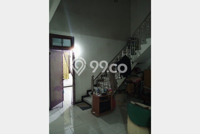 For Sale Rumah Mewah Exclusive di Wonocolo, Surabaya For Sale Rumah Mewah Exclusive di Wonocolo, Surabaya