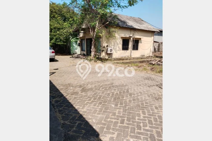INVESTASI CERDAS! Pabrik di Mojosari, Luas 1000m2m², Area Komersial INVESTASI CERDAS! Pabrik di Mojosari, Luas 1000m2m², Area Komersial