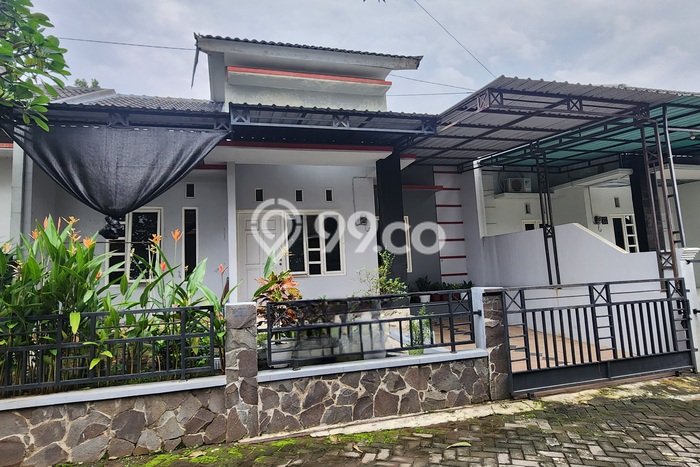 Jual Rumah Bagus Siap Huni LB 70m2 di Tembalang, Semarang Jual Rumah Bagus Siap Huni LB 70m2 di Tembalang, Semarang