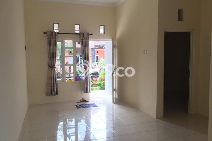 Jual Rumah Bagus Siap Huni LB 70m2 di Tembalang, Semarang Jual Rumah Bagus Siap Huni LB 70m2 di Tembalang, Semarang