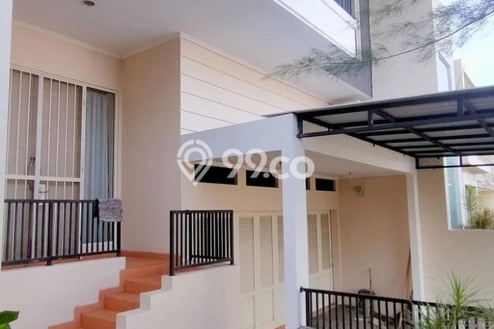 Ready to Use! Luxury House LT 280m2 Desain Elegan di Candi Golf Ready to Use! Luxury House LT 280m2 Desain Elegan di Candi Golf