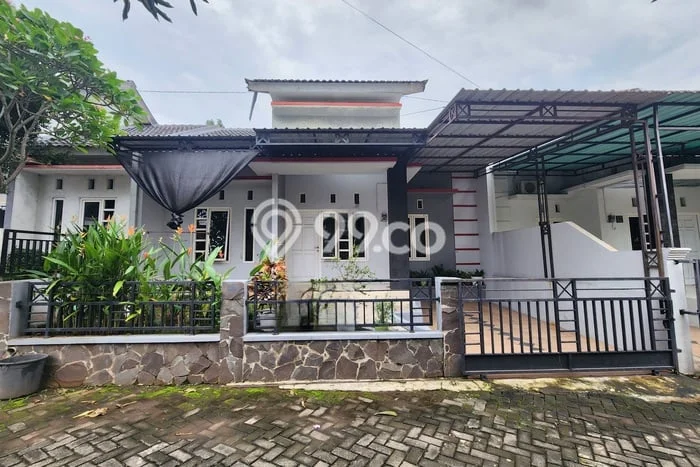 Jual Rumah Bagus Siap Huni LB 70m2 di Tembalang, Semarang Jual Rumah Bagus Siap Huni LB 70m2 di Tembalang, Semarang