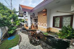 Rumah Strategis Semarang Barat, Semarang, Luas 350m2m² LB 200m2m² Rumah Strategis Semarang Barat, Semarang, Luas 350m2m² LB 200m2m²