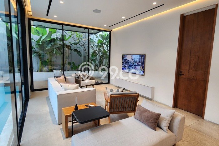 For Sale! Luxury House LT 450m2 Desain Modern di BSB City For Sale! Luxury House LT 450m2 Desain Modern di BSB City