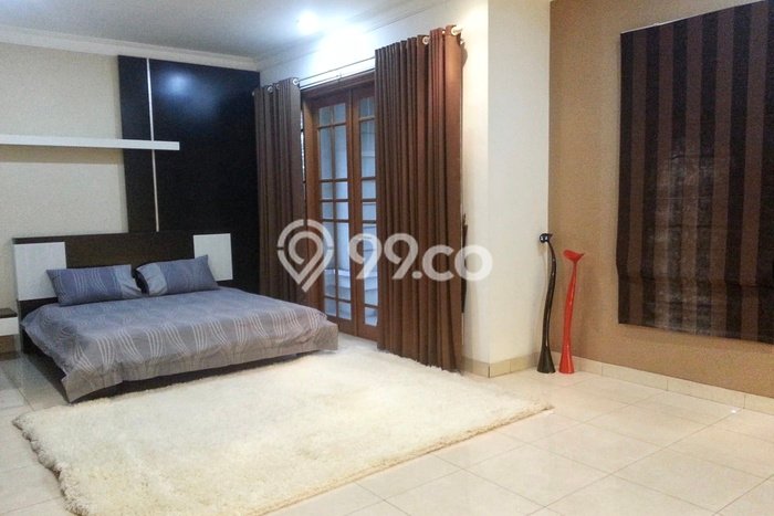 Hunian Mewah LB 300m2 Siap Pakai Desain Elegan di BSD, Tangerang Hunian Mewah LB 300m2 Siap Pakai Desain Elegan di BSD, Tangerang