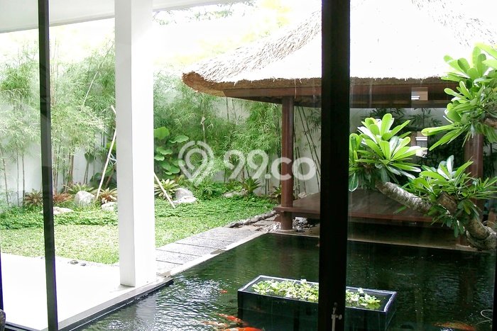 Hunian Mewah LB 300m2 Siap Pakai Desain Elegan di BSD, Tangerang Hunian Mewah LB 300m2 Siap Pakai Desain Elegan di BSD, Tangerang