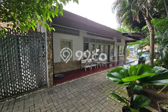 Rumah LT 676m2m² / LB 600m2m² Lokasi Strategis di , Semarang Rumah LT 676m2m² / LB 600m2m² Lokasi Strategis di , Semarang