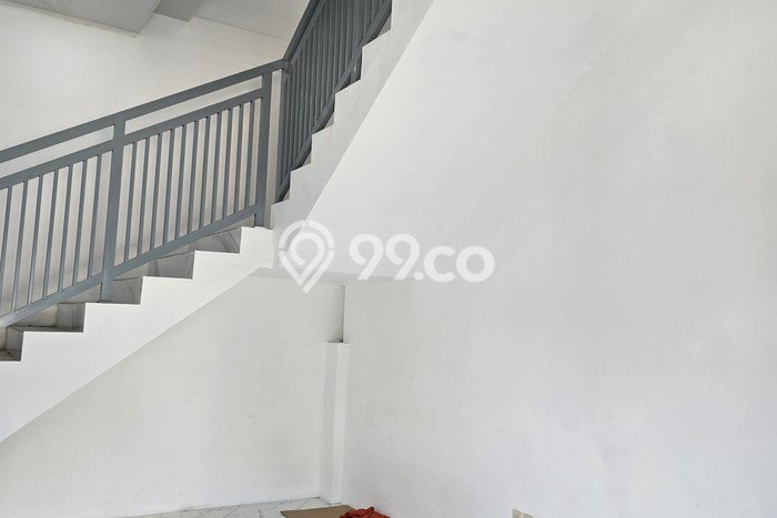 LOKASI STRATEGIS! Gudang Disewakan Kawasan Ngaliyan, Luas 1300m², Area Bisnis LOKASI STRATEGIS! Gudang Disewakan Kawasan Ngaliyan, Luas 1300m², Area Bisnis