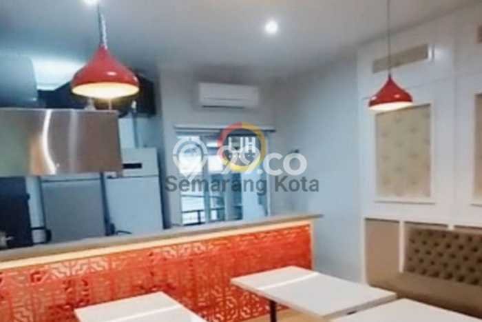 Ruko Dijual Lokasi Emas di Semarang Tengah Luas 131m2 Ruko Dijual Lokasi Emas di Semarang Tengah Luas 131m2