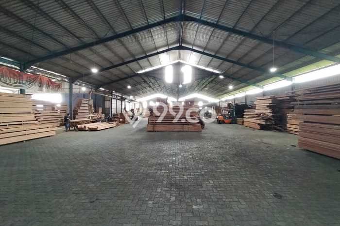 Unit Gudang Paling Strategis di Karangawen Demak dengan LB 3300m2 Unit Gudang Paling Strategis di Karangawen Demak dengan LB 3300m2
