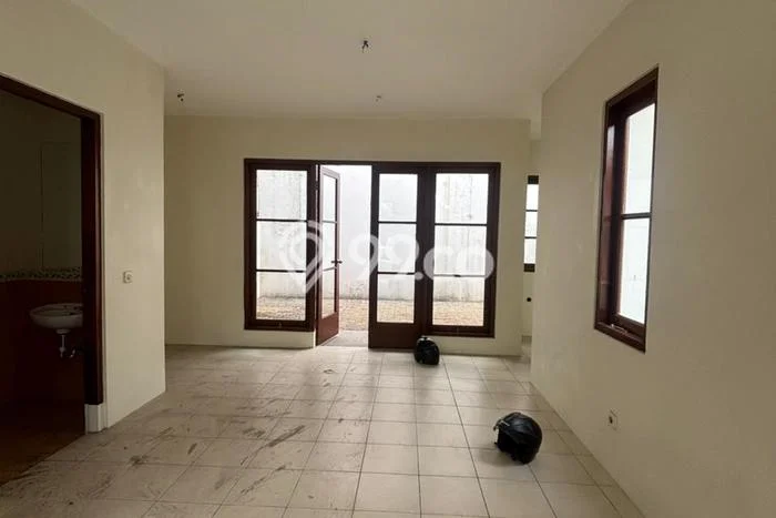 Rumah Modern 2 Kamar LT 120m2 di Lippo Karawaci Rumah Modern 2 Kamar LT 120m2 di Lippo Karawaci