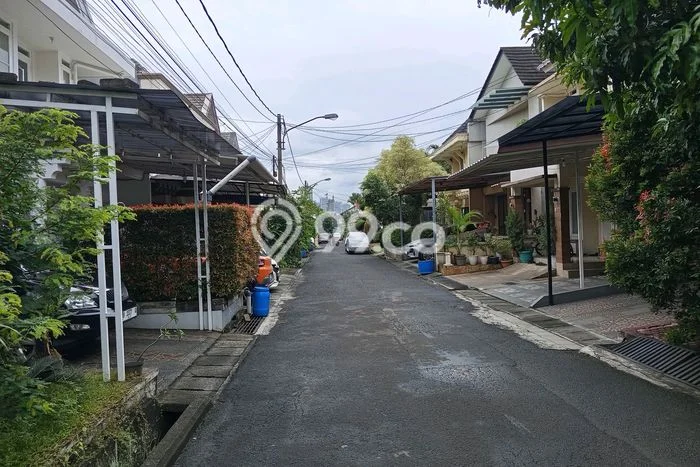 Dijual Hunian Rumah Nyaman 3 Kamar di Lippo Karawaci, Tangerang Dijual Hunian Rumah Nyaman 3 Kamar di Lippo Karawaci, Tangerang