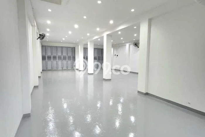 Unit Ruko Dijual di Bekasi LT 135m2 & LB 405m2 Unit Ruko Dijual di Bekasi LT 135m2 & LB 405m2