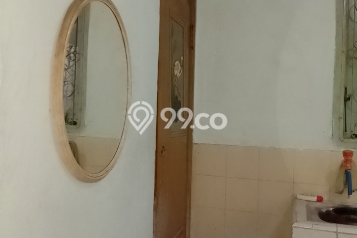 For Sale Rumah 2 Kamar Lokasi Strategis Nyaman dan Strategis di Matraman For Sale Rumah 2 Kamar Lokasi Strategis Nyaman dan Strategis di Matraman