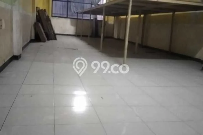 Ruko Disewakan di Kawasan Ramai Dukuh Pakis, Surabaya Ruko Disewakan di Kawasan Ramai Dukuh Pakis, Surabaya
