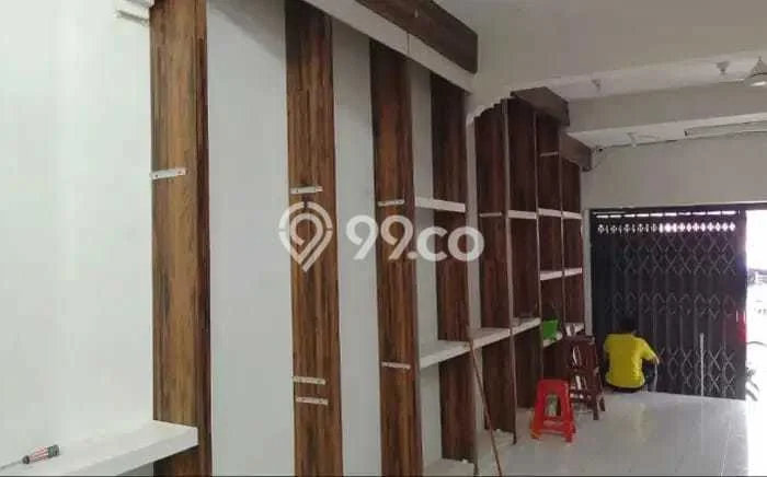 AREA BERKEMBANG! Ruko Disewakan di Gresik Kota, Luas 90m2m², Ready Bisnis AREA BERKEMBANG! Ruko Disewakan di Gresik Kota, Luas 90m2m², Ready Bisnis