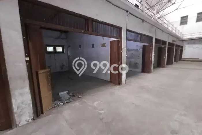 PREMIUM LIVING! Rumah di Simokerto, 0 KT, Kawasan Prospektif, LT 463m2m² Bangunan 463m2m² PREMIUM LIVING! Rumah di Simokerto, 0 KT, Kawasan Prospektif, LT 463m2m² Bangunan 463m2m²