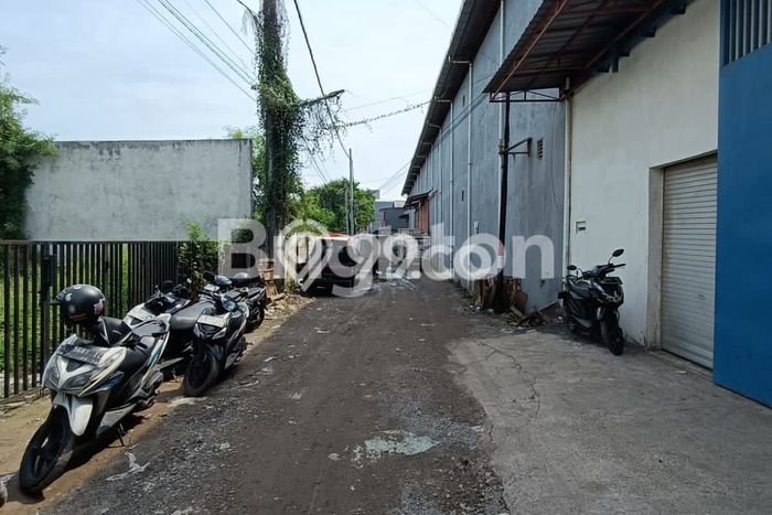 Unit Gudang Dijual di Kenjeran Surabaya 675m2 Unit Gudang Dijual di Kenjeran Surabaya 675m2