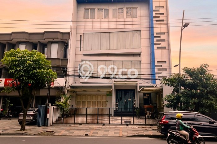 Kantor Bagus Dijual LB 261m2 Lokasi Strategis Surabaya Area Cocok untuk Bisnis Kantor Bagus Dijual LB 261m2 Lokasi Strategis Surabaya Area Cocok untuk Bisnis
