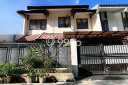 Rumah Luxury Modern Siap Huni di Pulomas Jakarta Timur Rumah Luxury Modern Siap Huni di Pulomas Jakarta Timur