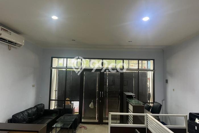 Ruko Paling Dicari LB 110m2 Dijual di Senen Ruko Paling Dicari LB 110m2 Dijual di Senen
