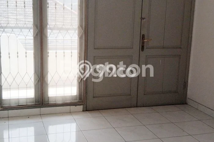 Rumah Elit Modern Tanpa Renovasi di Teluk Gong Jakarta Utara Rumah Elit Modern Tanpa Renovasi di Teluk Gong Jakarta Utara