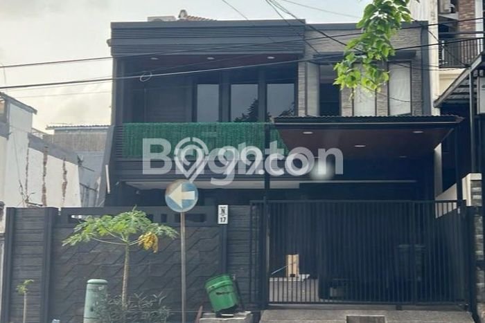 For Sale! Luxury House LT 195m2 Desain Elegan di Green Ville For Sale! Luxury House LT 195m2 Desain Elegan di Green Ville