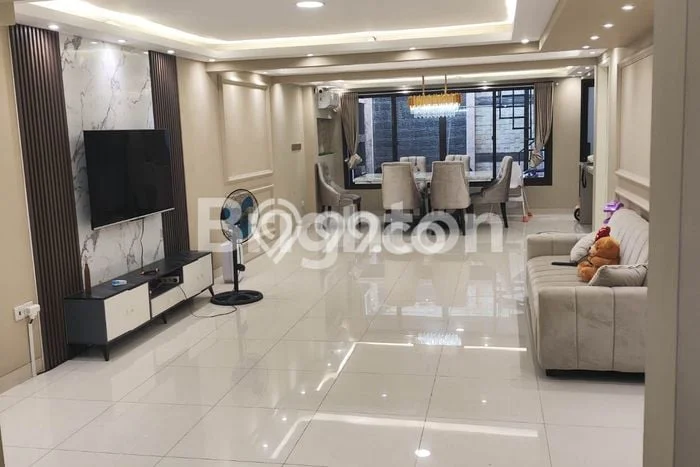 For Sale! Luxury House LT 195m2 Desain Elegan di Green Ville For Sale! Luxury House LT 195m2 Desain Elegan di Green Ville