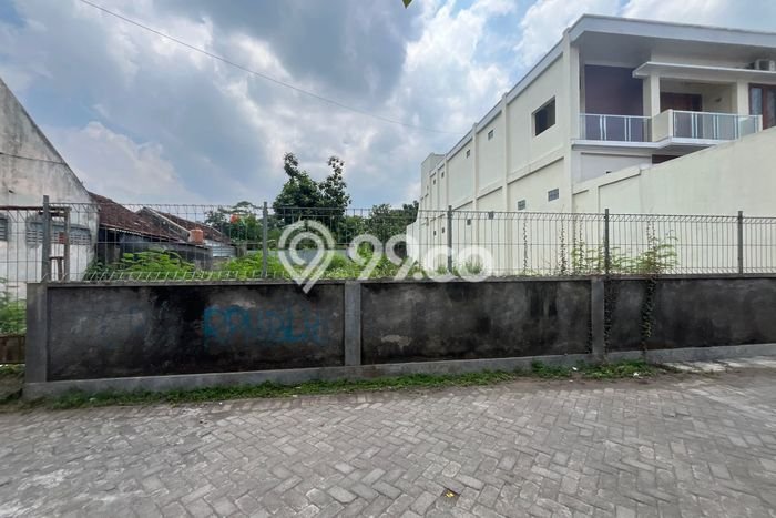 Unit Kost Dijual di Condong Catur dengan 12 Kamar Kawasan Strategis Unit Kost Dijual di Condong Catur dengan 12 Kamar Kawasan Strategis