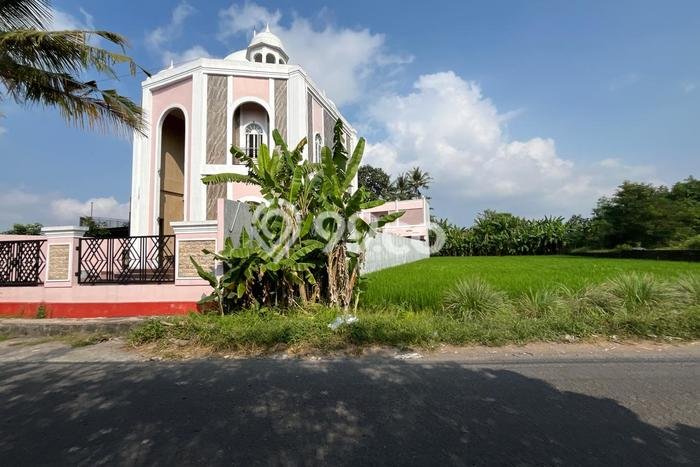 Tanah Area Strategis di , Luas 133m2m², Cocok untuk Investasi Tanah Area Strategis di , Luas 133m2m², Cocok untuk Investasi