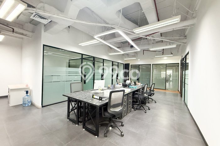 Unit Kantor Disewakan di SCBD di Area Ramai & Strategis Unit Kantor Disewakan di SCBD di Area Ramai & Strategis