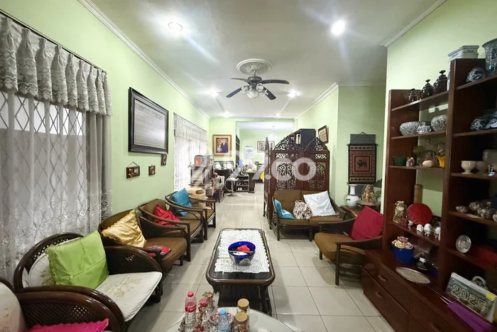 Rumah Mewah LB 486m2 Siap Huni Desain Elegan di Bendungan Hilir, Jakarta Pusat Rumah Mewah LB 486m2 Siap Huni Desain Elegan di Bendungan Hilir, Jakarta Pusat