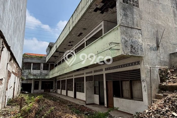 Ruko Disewa di Jakarta Pusat dengan LB 1000m2 Area Komersial Ramai Ruko Disewa di Jakarta Pusat dengan LB 1000m2 Area Komersial Ramai